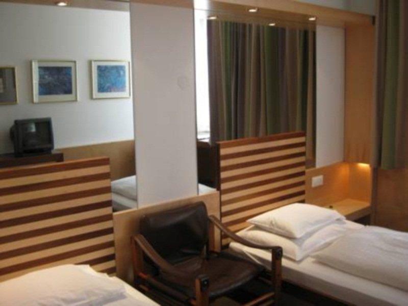 City Hotel Linz Exterior photo